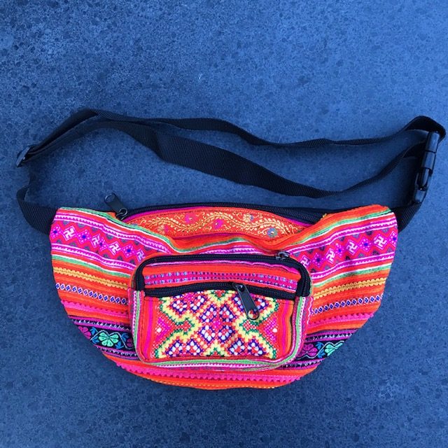 buiktas heuptas buideltas gekleurd rits