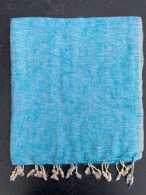 Sjaal Yakwol Jakwol Shawls of Yakwool Fairtrade licht blauw wit