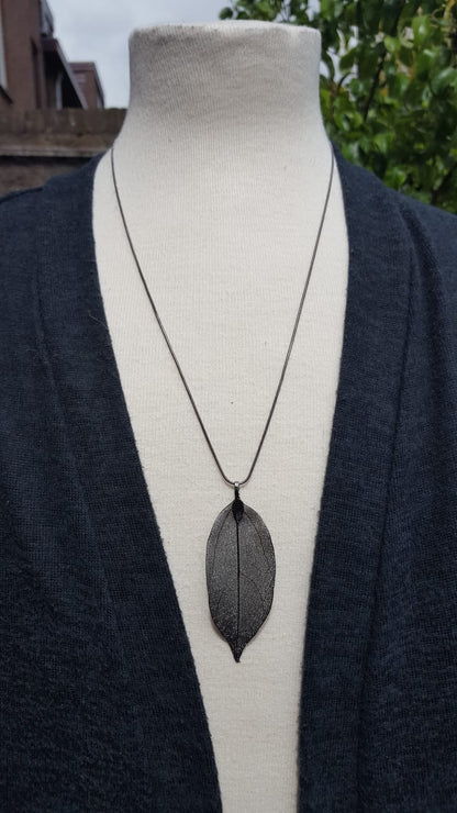 Hanger Halsketting echt Blaadje Zwart Nikkel