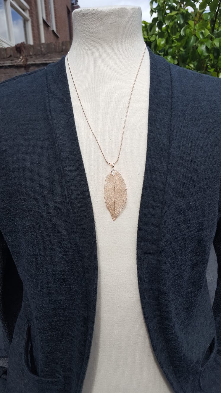 Halsketting echt blaadje hanger rose goud #003