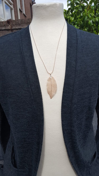 Halsketting echt blaadje hanger rose goud #003