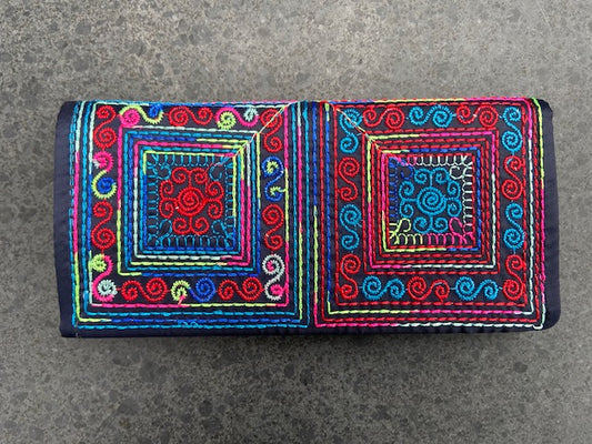 Portemonnee borduursels magneetsluiting fairtrade handgemaakt