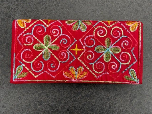 Portemonnee borduursels magneetsluiting fairtrade handgemaakt